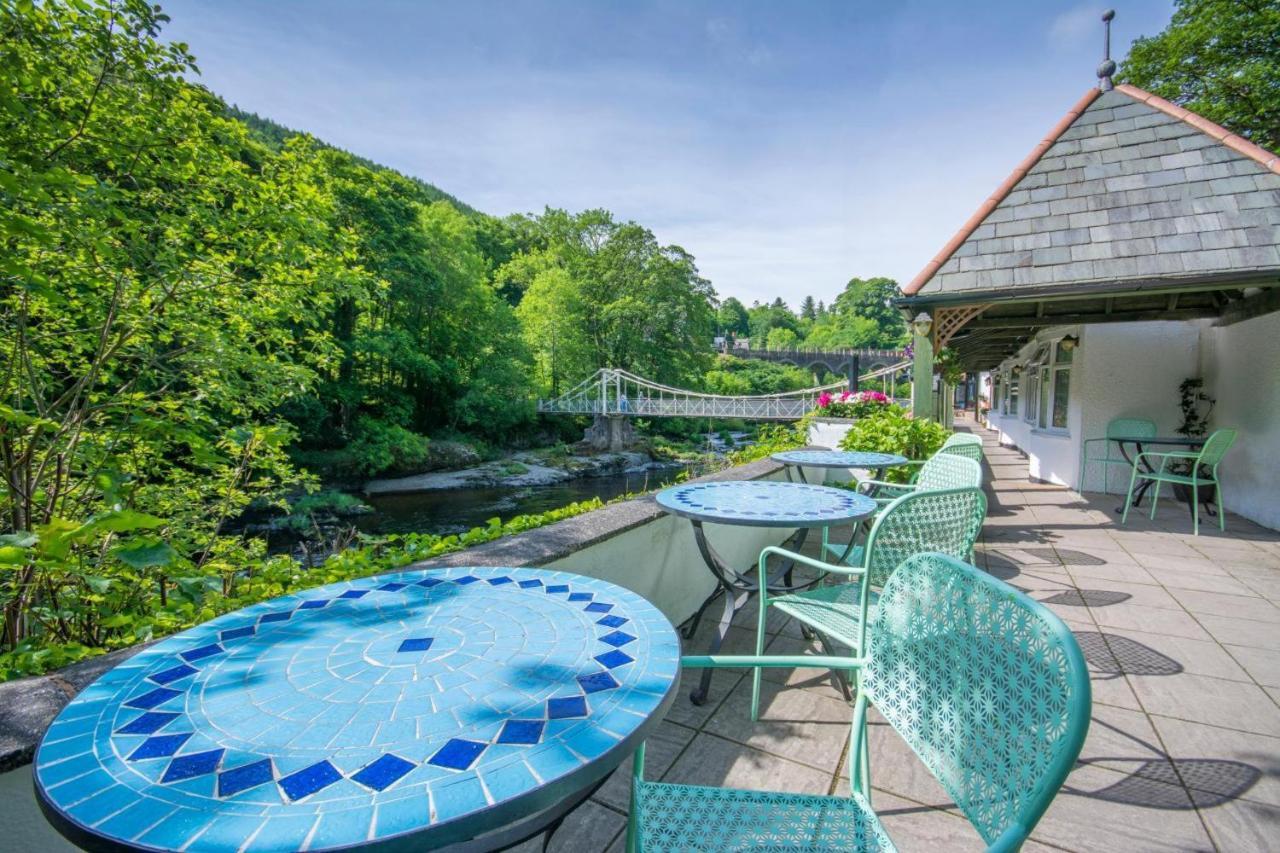 The Chainbridge Hotel Llangollen Eksteriør billede